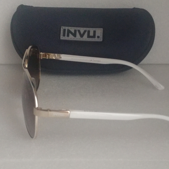 INVU Accessories Invu White Gold Sunglasses Poshmark